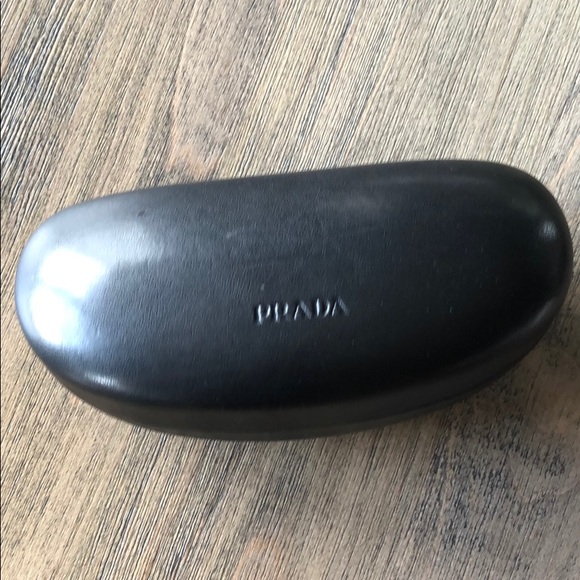 Prada sunglasses - Picture 6 of 10